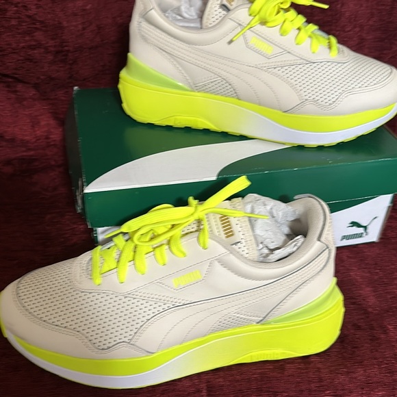 Used, size 10, beige and lime green thick sole, puma gym shoes - Picture 3 of 10